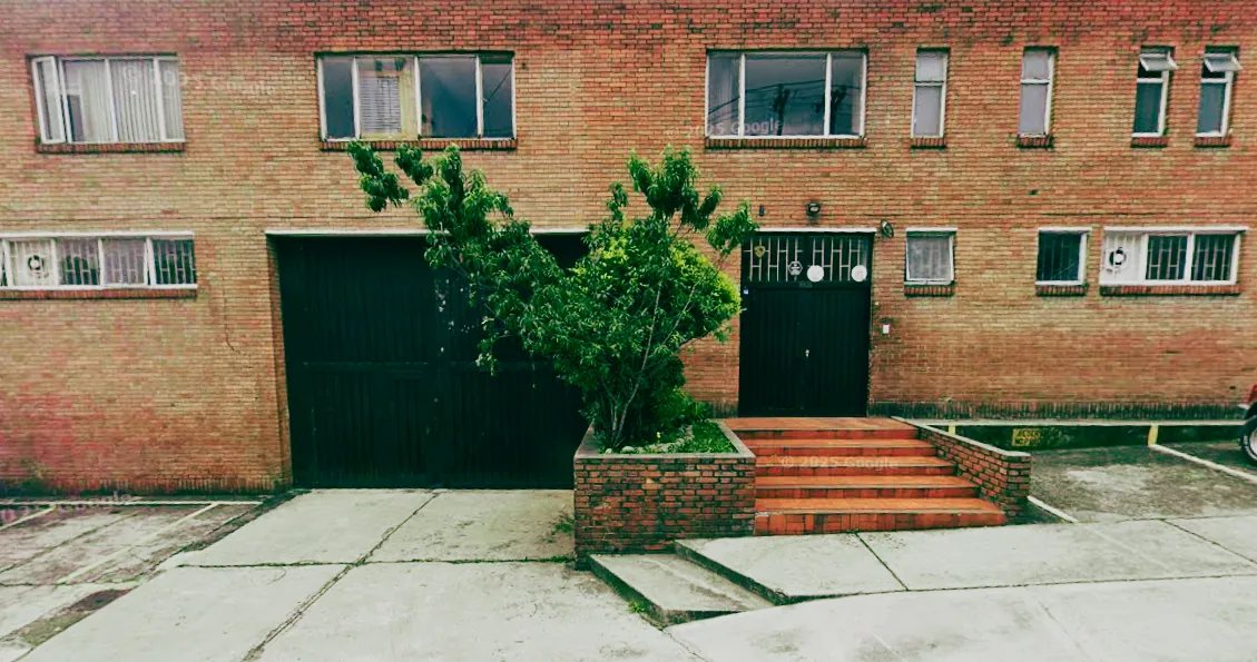 Fachada de la sede de COREL en Bogotá